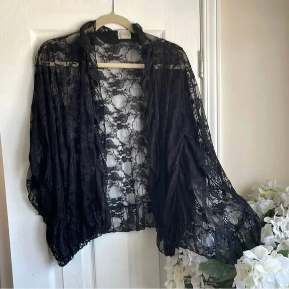 Free People Black Lace Kimono Cardigan Shrug Cape Poncho Blouse. Gorgeous! - Picture 5 of 9